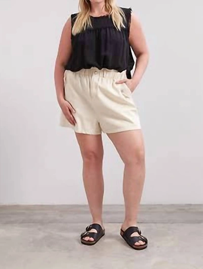 GILLI RELAXED PAPER BAG SHORTS IN CREAM