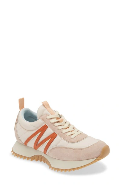 Moncler Low Top Sneakers Contrast Sole In Pink