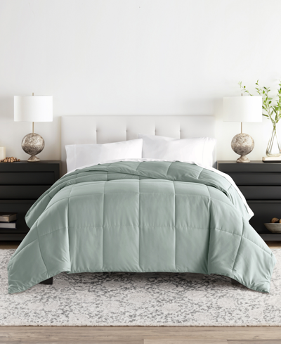 Ienjoy Home All Season Lightweight Solid Down Alternative Comforter, King/california King In Eucalyptus