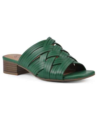White Mountain Alluvia Low Heel Sandals In Classic Green Smooth