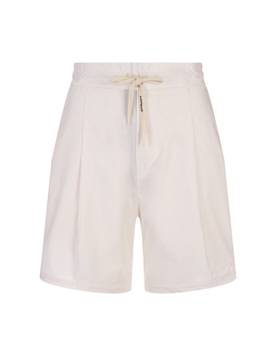 A PAPER KID WHITE SHORTS WITH PINCES AND LOGO LABEL
