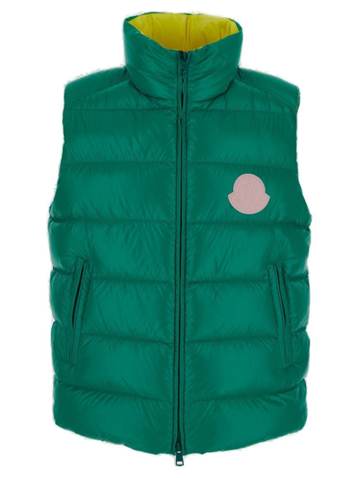Moncler Logo Patch Zipped Vest In Green