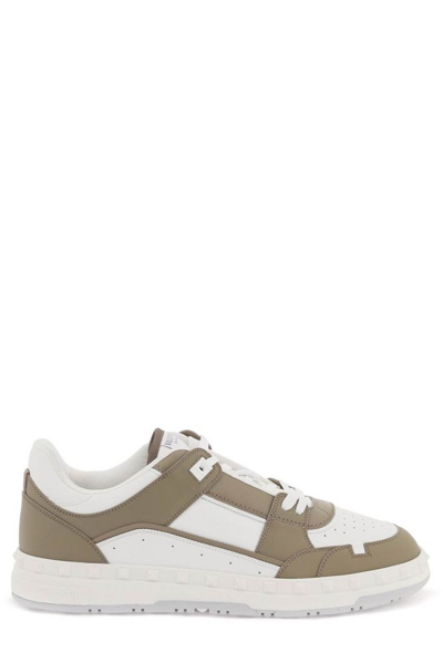 Valentino Garavani Freedots Low-top Sneakers In White,taupe