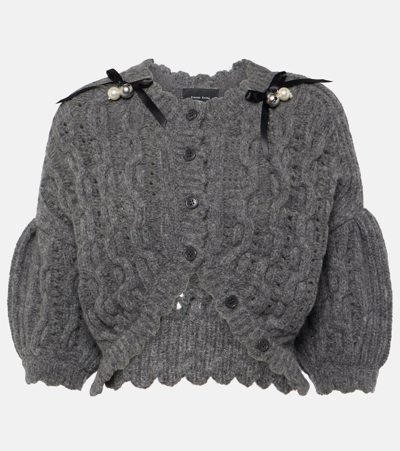 Simone Rocha Bell Charm Lace Stitch Baby Alpaca & Merino Wool Blend Crop Cardigan In Grey