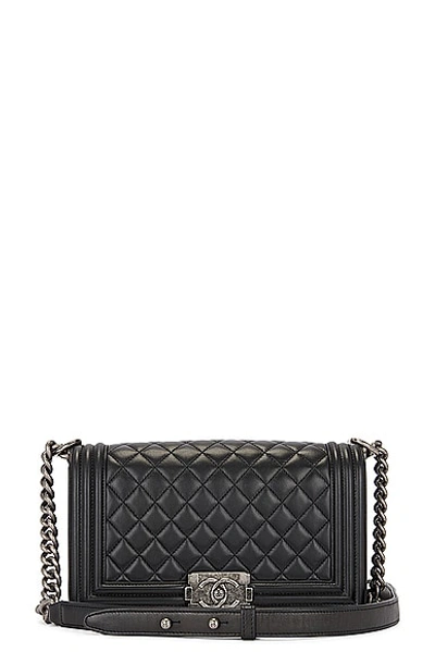 Pre-owned Chanel Lambskin Boy Shoulder Bag In Black