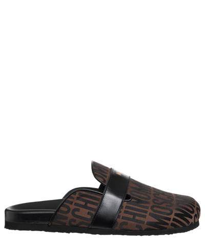 Moschino Logo Slippers In Brown