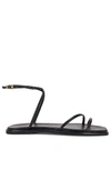 Kaanas Zola Sandal In 黑色