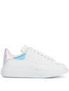 Alexander Mcqueen Oversized Contrast-heel Low-top Sneakers In ホワイト