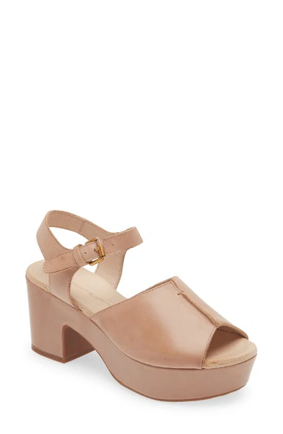 Chocolat Blu Giannis Platform Sandal In Beige Leather