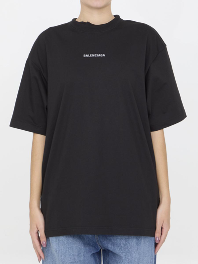 Balenciaga Medium Fit T-shirt In Black