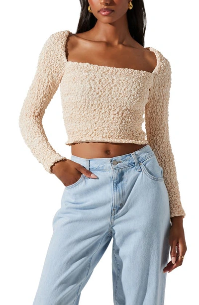 Astr Sorrel Long Sleeve Crop Top In White