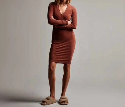 James Perse Soft V-neck Stretch Velvet Dress In Goji In Brown