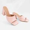 SHU SHOP THE GILLIAN PATENT LEATHER BLOCK HEELS IN NUDE