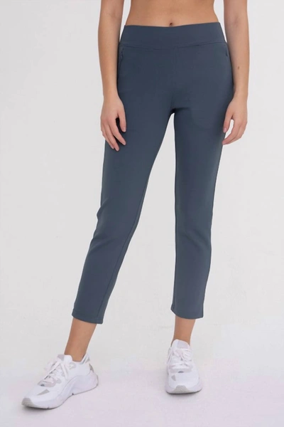 Mono B Jacquard Ribbed Tapered Pant - Plus In Slate Navy In Blue