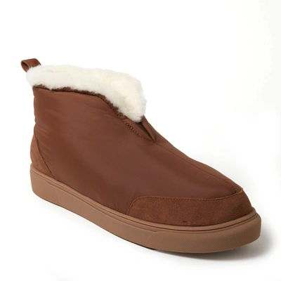 Dearfoams Fireside By  Men's Shearling Warm Up Bootie In Brown