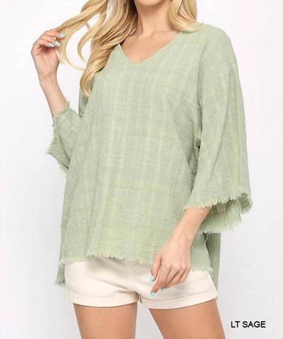 Gigio Woven V-neck With Frayed Hem In Sage In Green