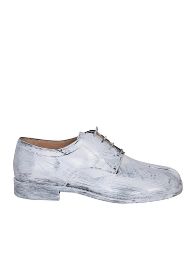 Maison Margiela Tabi Split-toe Painted Leather Derby Shoes In White