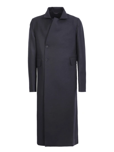 Sapio Crossover Front Coat In Black