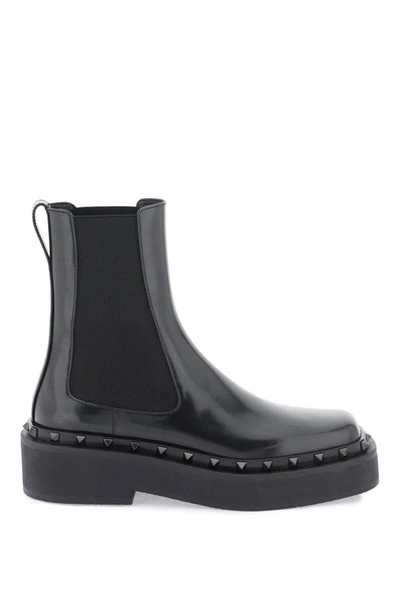 Valentino Garavani Rockstud M-way Leather Beatle Boots In Black