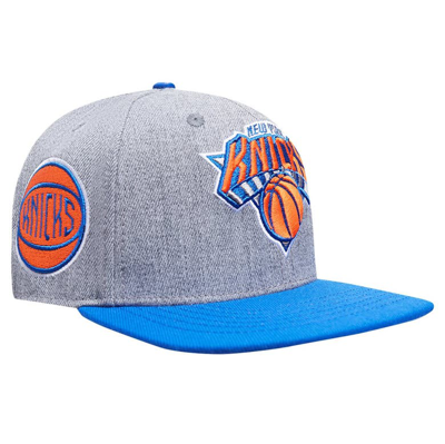 Pro Standard Men's Gray/blue New York Knicks Classic Logo Two-tone Snapback Hat In Gray Blue