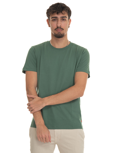 Peuterey T-shirt  Men Color Green In Military Green