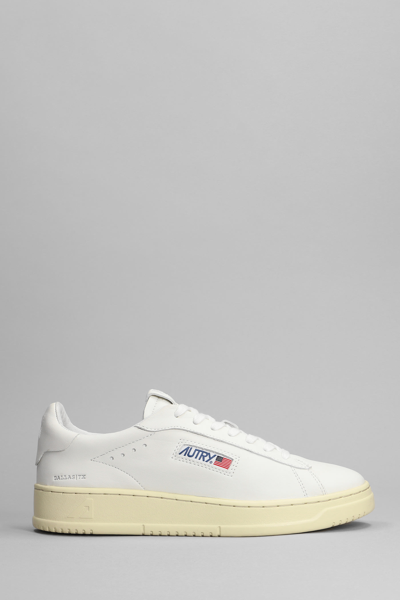 Autry Dallas Sneakers In White Leather In Bianco