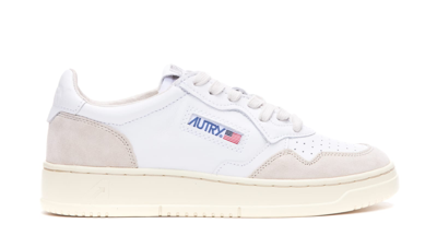 Autry Medalist Leather Trainers In Bianco