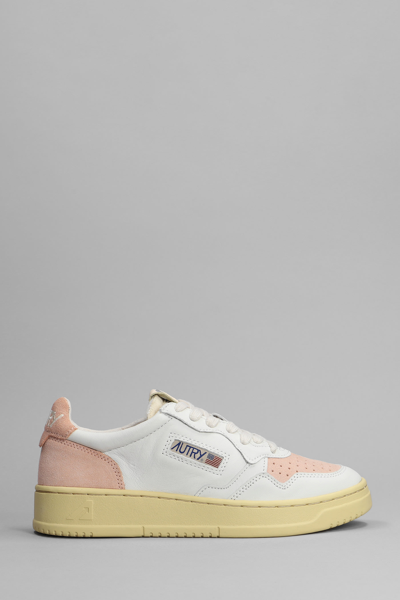 AUTRY 01 SNEAKERS IN WHITE SUEDE AND LEATHER