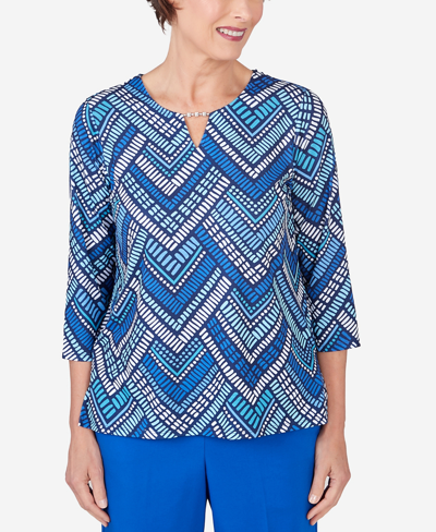 Alfred Dunner Petite Tradewinds Geometric Tile Split Neck Top In Multi