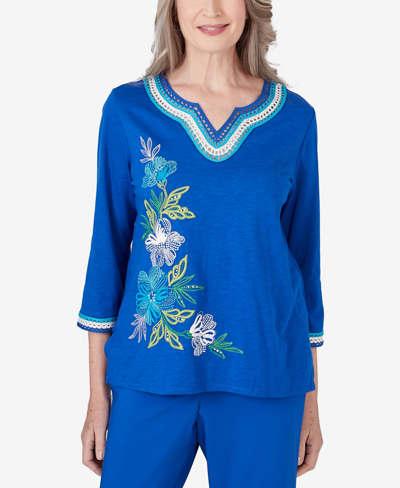 Alfred Dunner Petite Tradewinds Asymmetric Flower Crochet Trim Top In Cobalt Blue