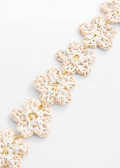 Mango Crochet Flower Necklace White