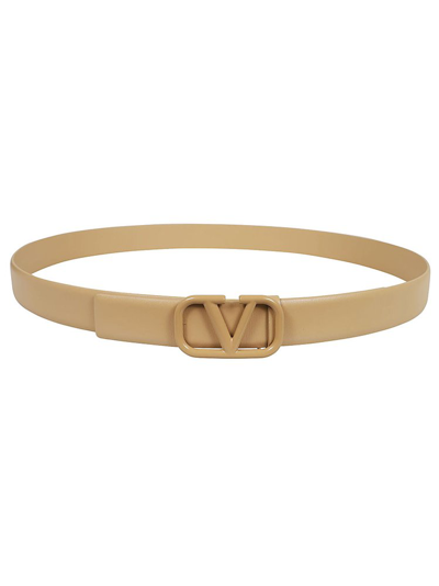 Valentino Garavani Valentino Vlogo Plaque Belt In Beige