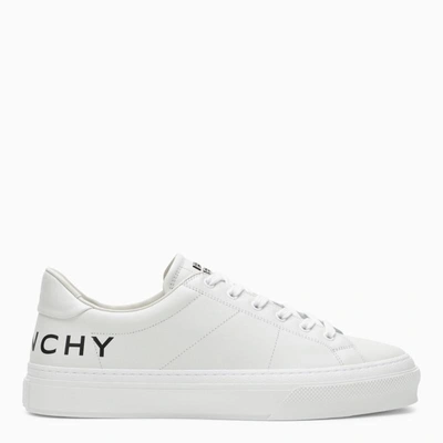 Givenchy City Sport 皮质运动鞋 In White