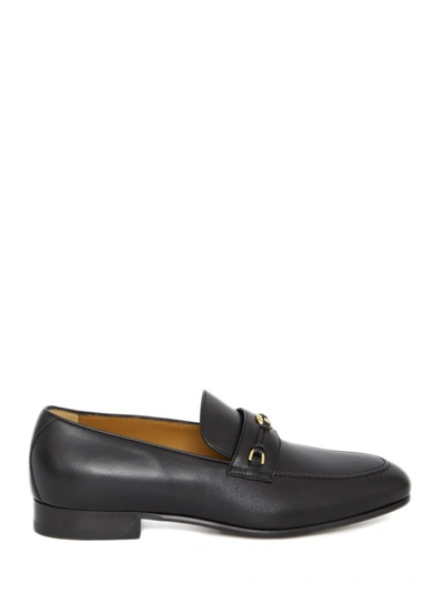 Gucci Interlocking G Leather Loafers In Black