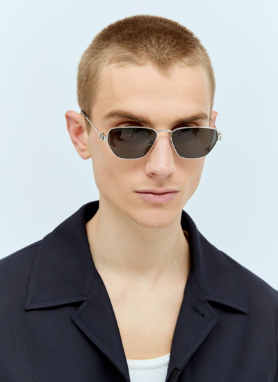 Burberry Icon Geometric Sunglasses In Black