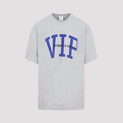 Vetements Vip Logo T-shirt In Grey Melange