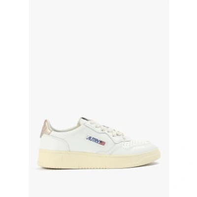Autry Womens Medalist Low Leather Trainers In Gold