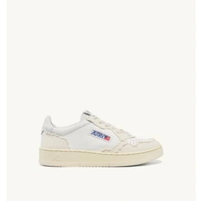 Autry Medalist Low Canvas Shoes In Ivory