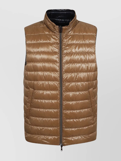 Herno Quilted Sleeveless Stand Collar Jacket In Brown