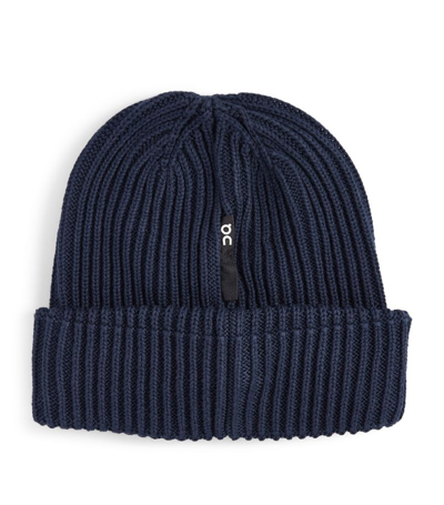 On Running Ribbed Beanie In Navy