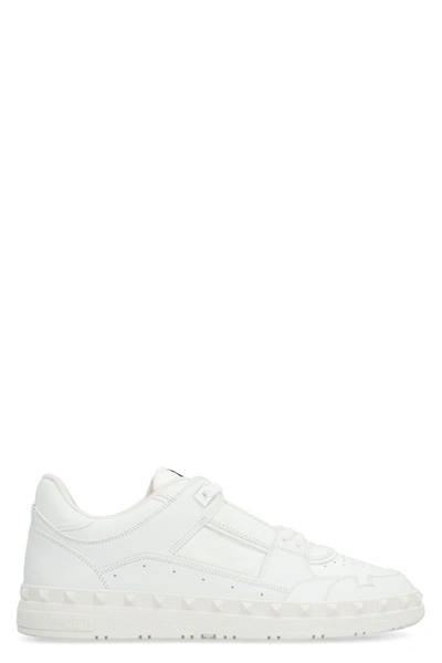 Valentino Garavani Valentino  - Freedots Leather Low-top Sneakers In White