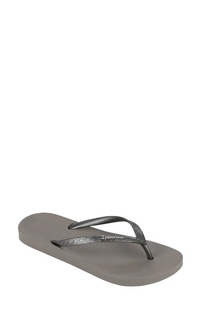 Ipanema 'ana' Flip Flop In Dark Grey/ Silver