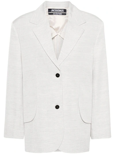 Jacquemus Les Sculptures Padded Shoulder Titolo Blazer In Grey