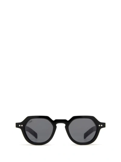 Akila Sunglasses In Black