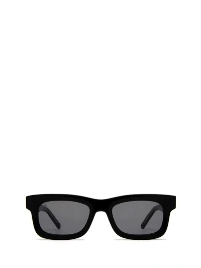 Akila Sunglasses In Black