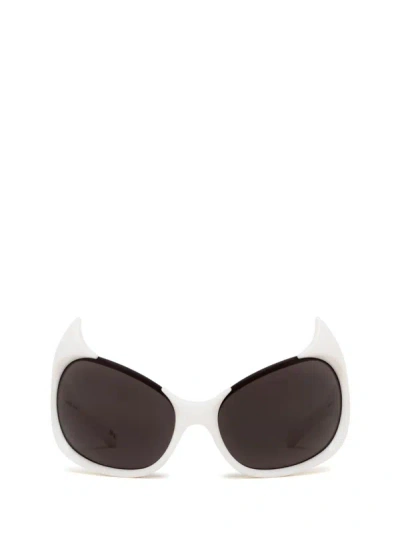 Balenciaga Sunglasses In Ivory
