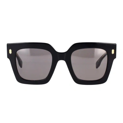 Fendi Sunglasses In Black