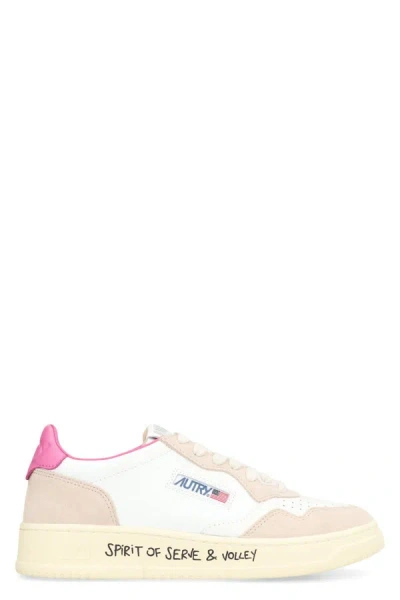 Autry Medalist Low-top Sneakers In Pink