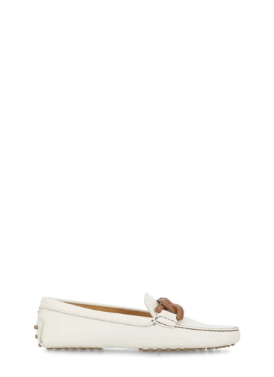 Tod's Chain-link Detail Loafers In Ivory