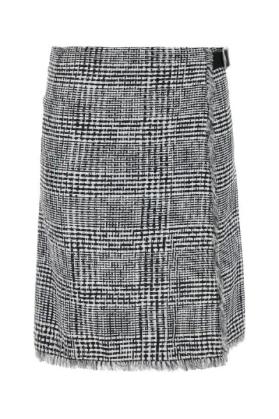Burberry Houndstooth Tweed Fringed Skirt In Multicolor